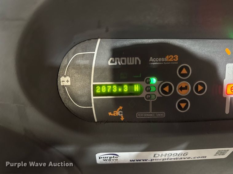 image for item DH9966 2015 Crown SP3520-30 order picker