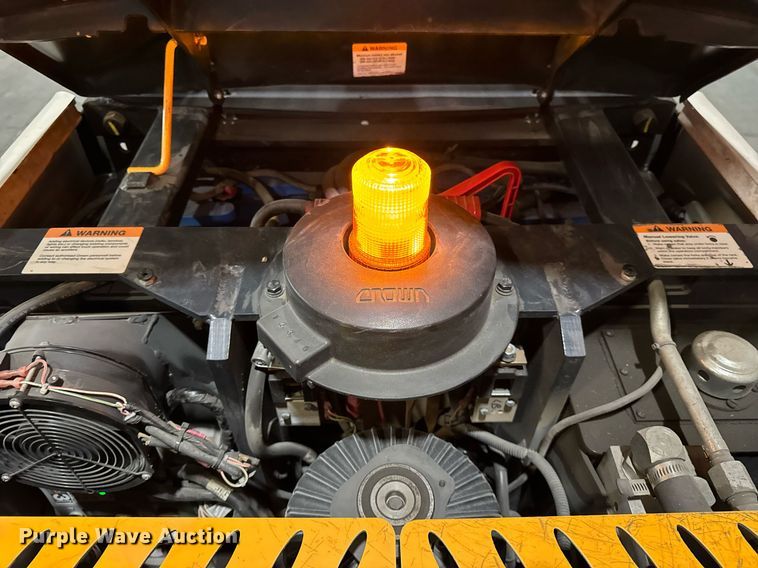 image for item DH9966 2015 Crown SP3520-30 order picker