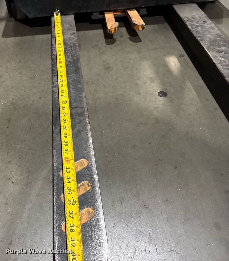 image for item DH9967 2016 Crown SP3520-30 order picker