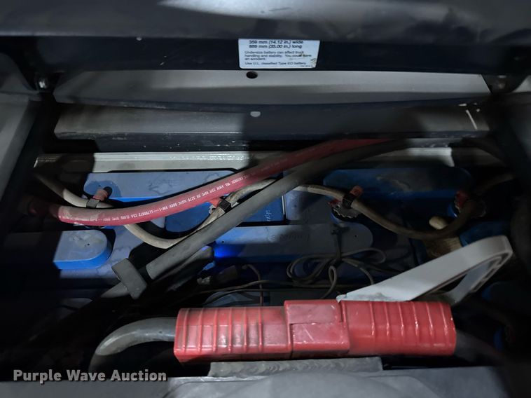 image for item DH9967 2016 Crown SP3520-30 order picker