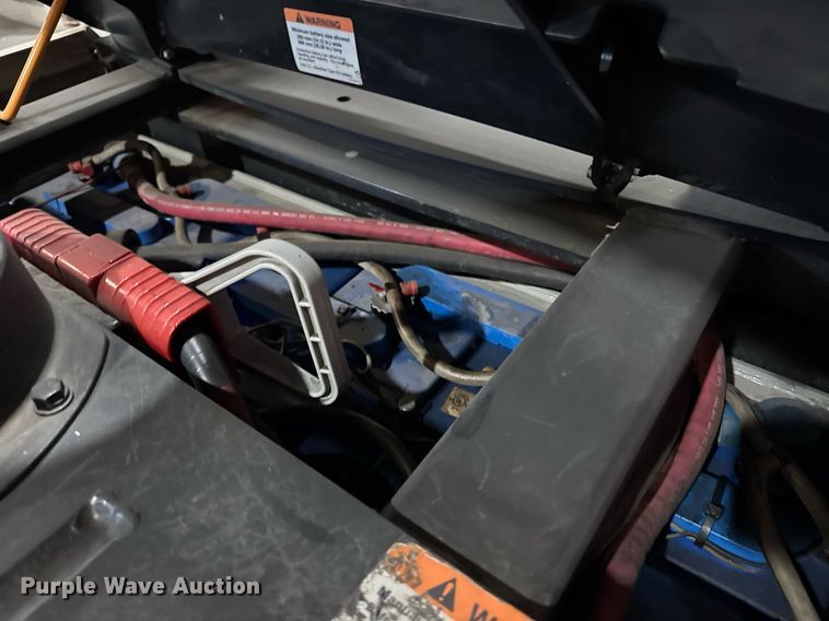 image for item DH9967 2016 Crown SP3520-30 order picker