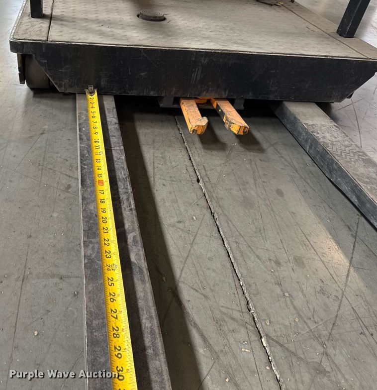 image for item DH9968 2015 Crown SP3520-30 order picker