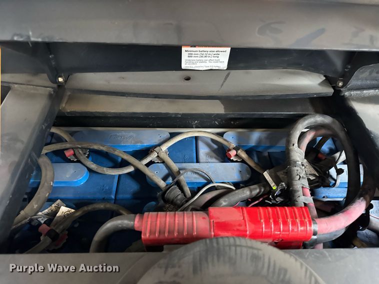 image for item DH9968 2015 Crown SP3520-30 order picker