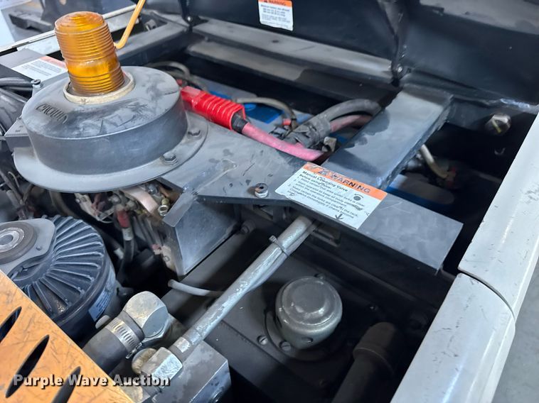 image for item DH9968 2015 Crown SP3520-30 order picker