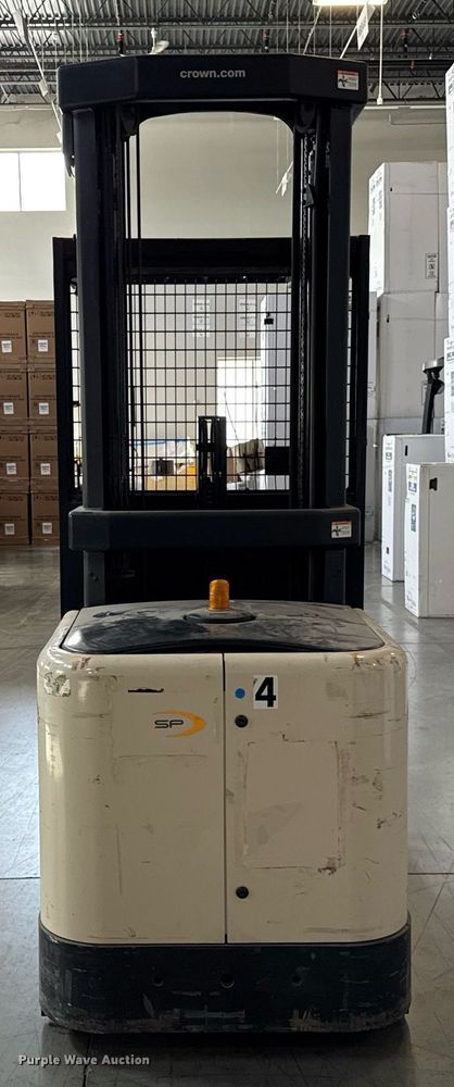 image for item DH9969 2016 Crown SP3520-30 order picker