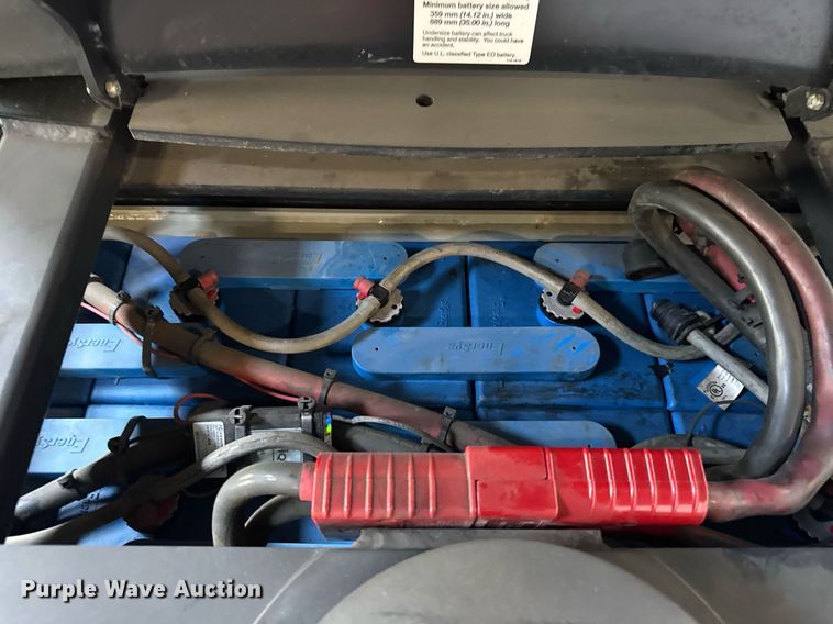 image for item DH9969 2016 Crown SP3520-30 order picker