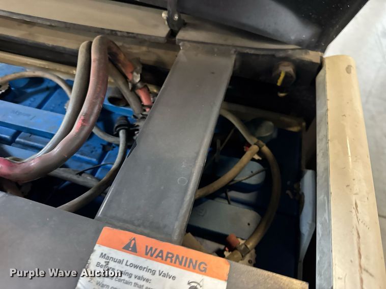 image for item DH9969 2016 Crown SP3520-30 order picker