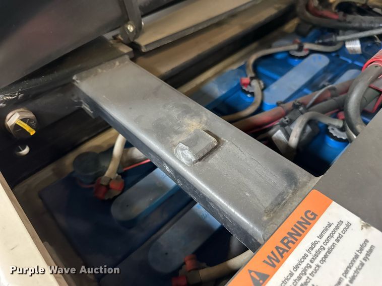 image for item DH9969 2016 Crown SP3520-30 order picker