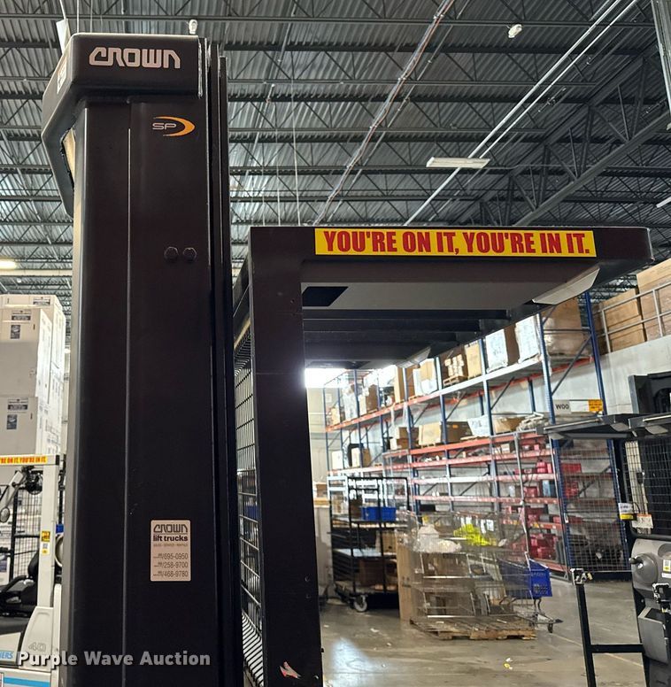 image for item DH9970 2016 Crown SP3520-30 order picker