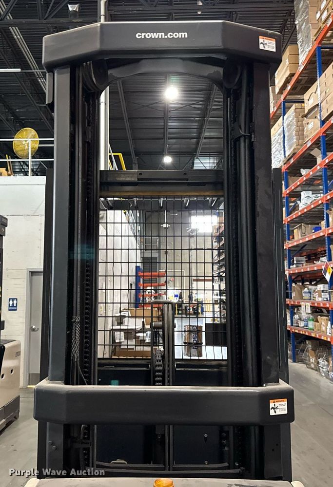 image for item DH9970 2016 Crown SP3520-30 order picker