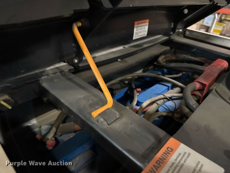 image for item DH9970 2016 Crown SP3520-30 order picker