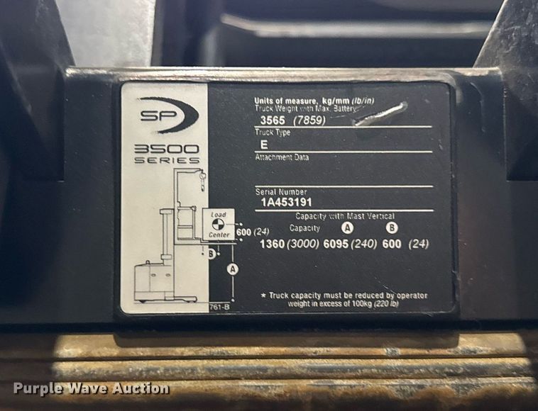 image for item DH9970 2016 Crown SP3520-30 order picker