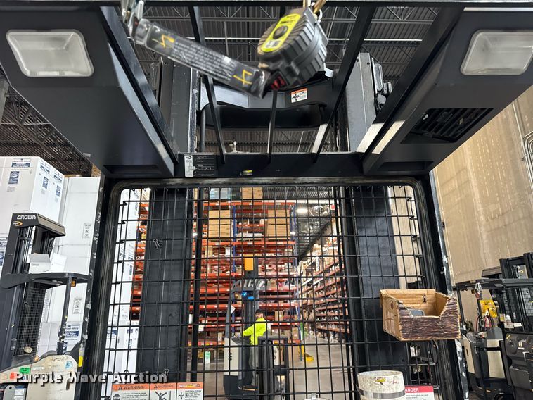 image for item DH9973 2016 Crown SP3520-30 order picker