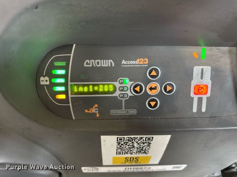 image for item DH9973 2016 Crown SP3520-30 order picker