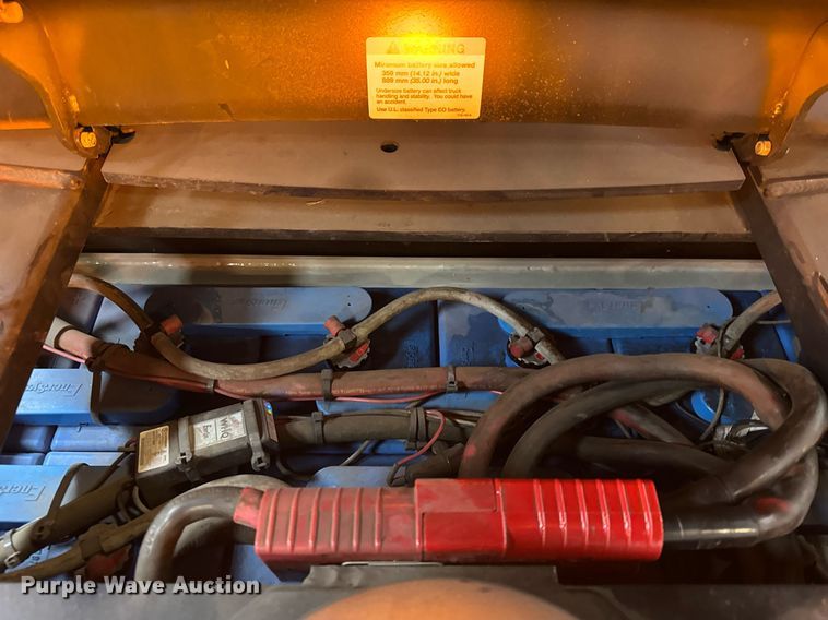 image for item DH9973 2016 Crown SP3520-30 order picker