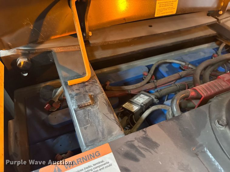 image for item DH9973 2016 Crown SP3520-30 order picker