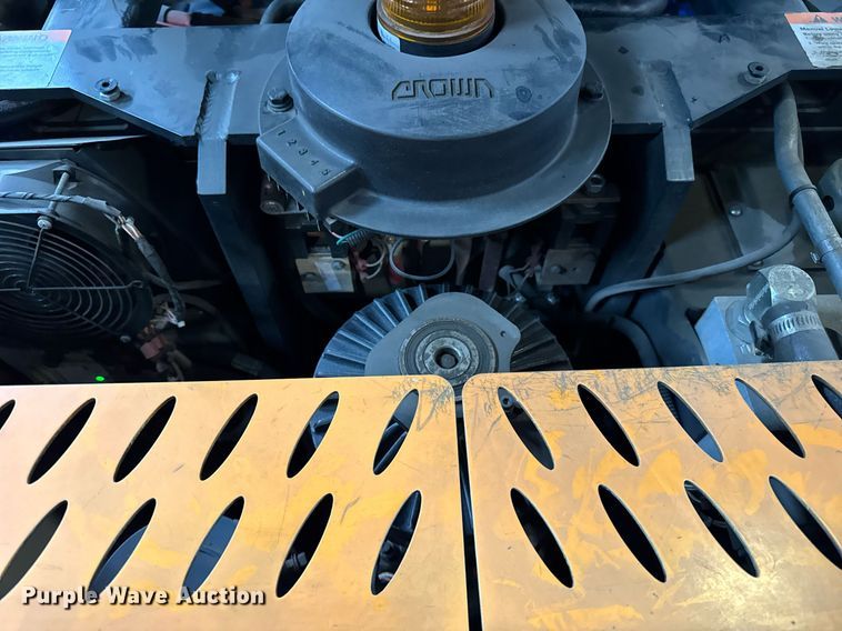 image for item DH9973 2016 Crown SP3520-30 order picker