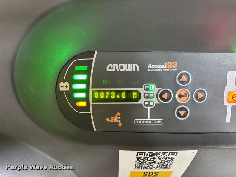 image for item DH9977 2017 Crown SP4020-30 order picker