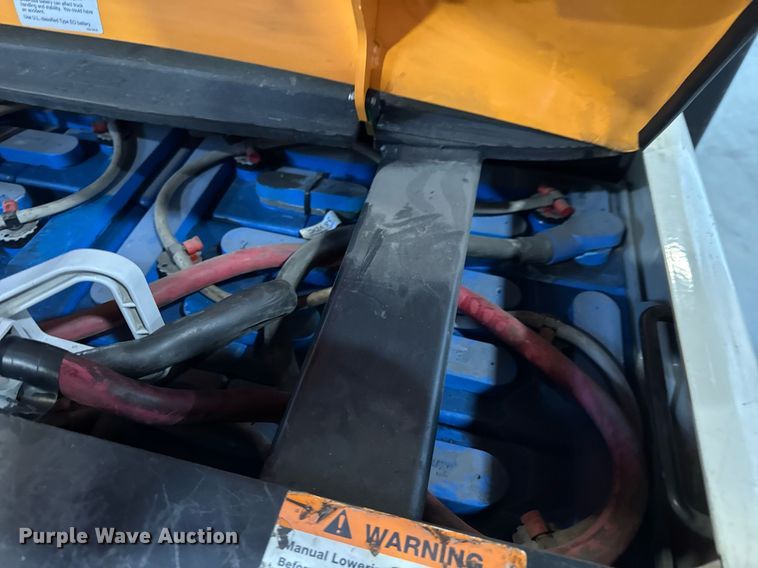 image for item DH9977 2017 Crown SP4020-30 order picker