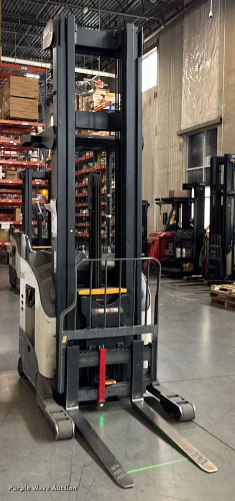 image for item DH9978 Crown RR5725-35 reach truck