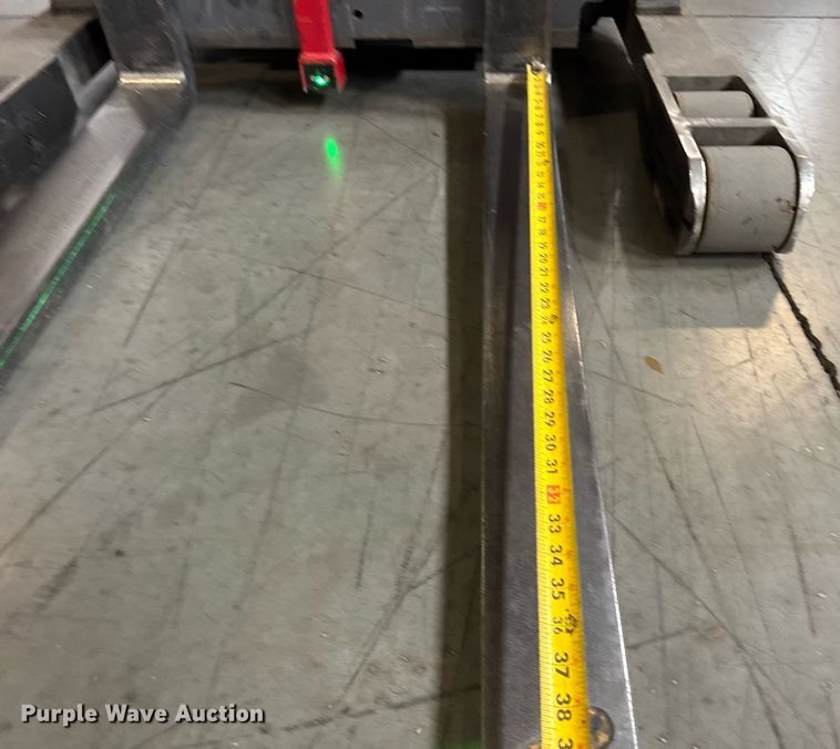 image for item DH9978 Crown RR5725-35 reach truck