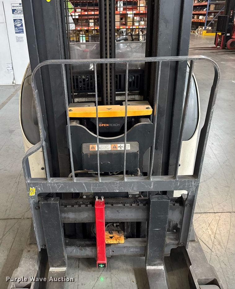 image for item DH9978 Crown RR5725-35 reach truck