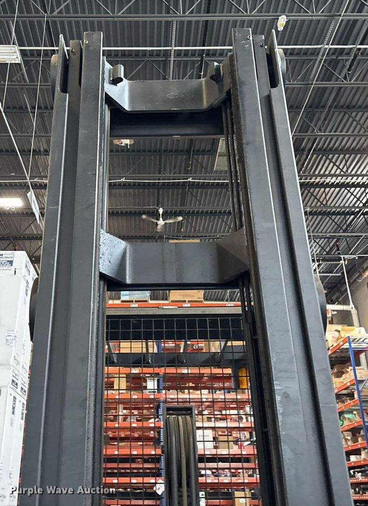 image for item DH9978 Crown RR5725-35 reach truck