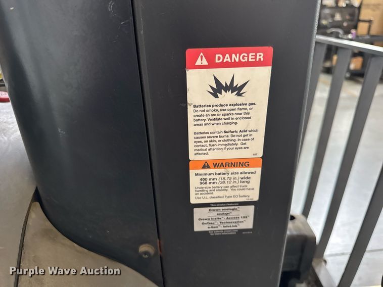 image for item DH9978 Crown RR5725-35 reach truck