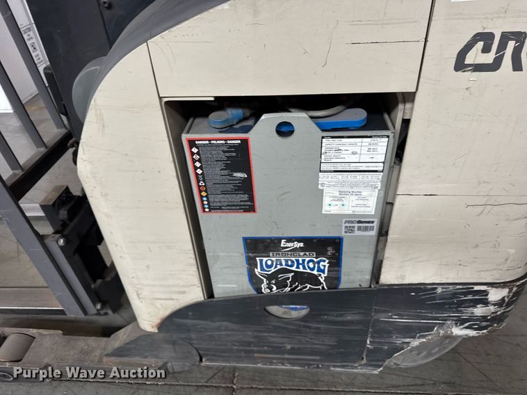 image for item DH9978 Crown RR5725-35 reach truck