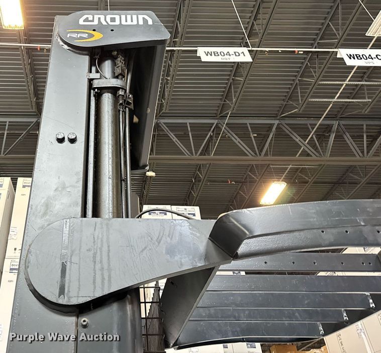 image for item DH9978 Crown RR5725-35 reach truck