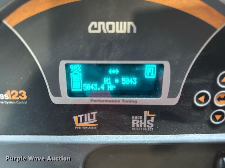 image for item DH9978 Crown RR5725-35 reach truck