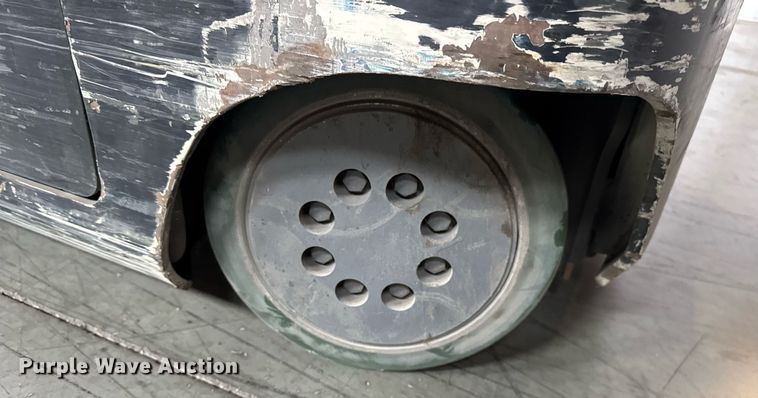 image for item DH9978 Crown RR5725-35 reach truck