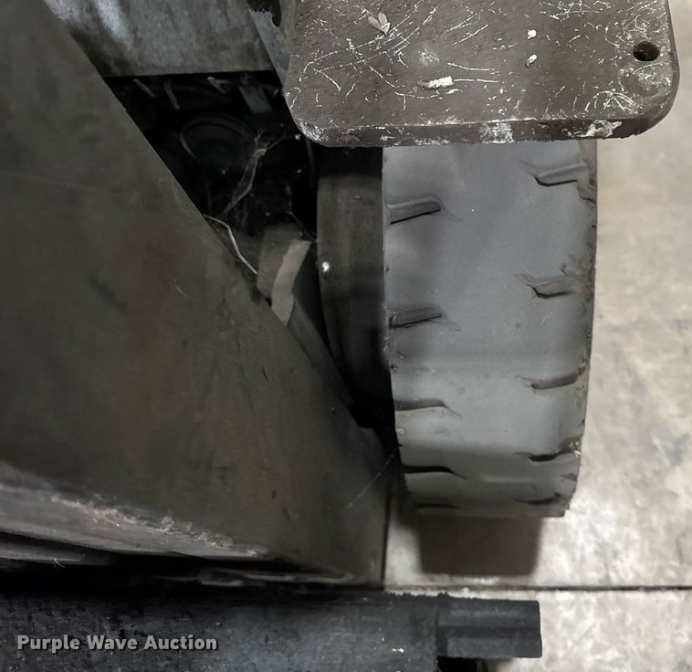 image for item DH9986 2015 UniCarriers PF50 forklift