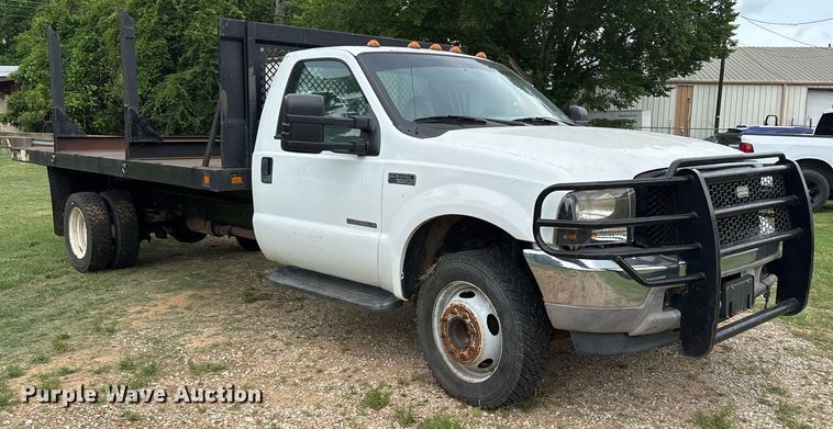 image for item DM1900 1999 Ford F550 Super Duty XL flatbed truck