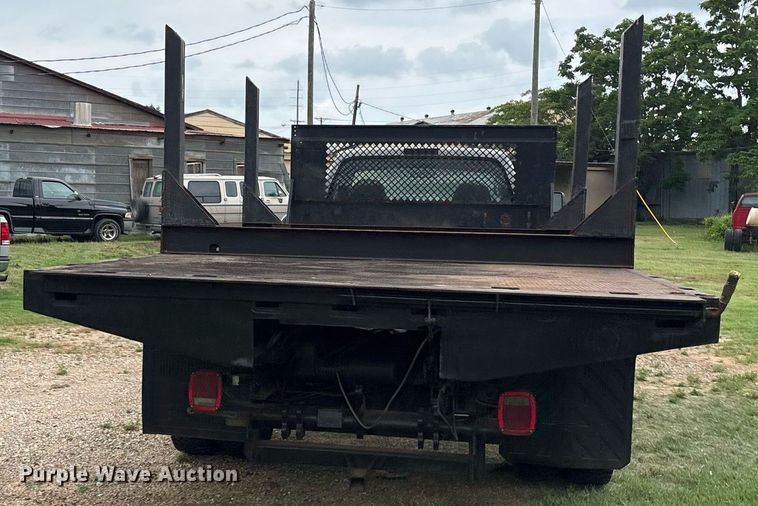 image for item DM1900 1999 Ford F550 Super Duty XL flatbed truck