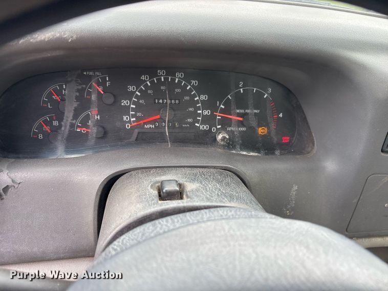 image for item DM1900 1999 Ford F550 Super Duty XL flatbed truck