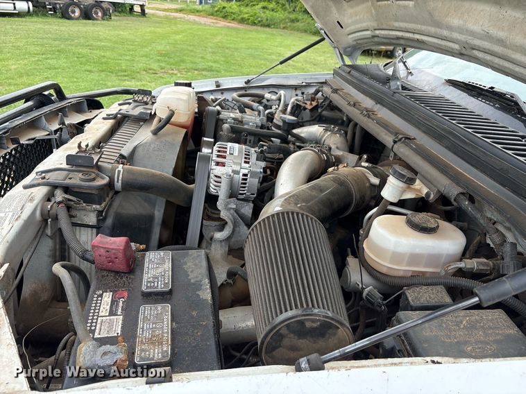 image for item DM1900 1999 Ford F550 Super Duty XL flatbed truck