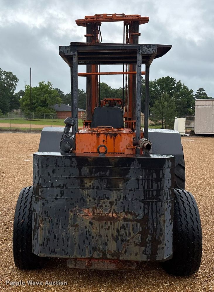 image for item DM1908 1988 Nasco Loadster DFT8 forklift