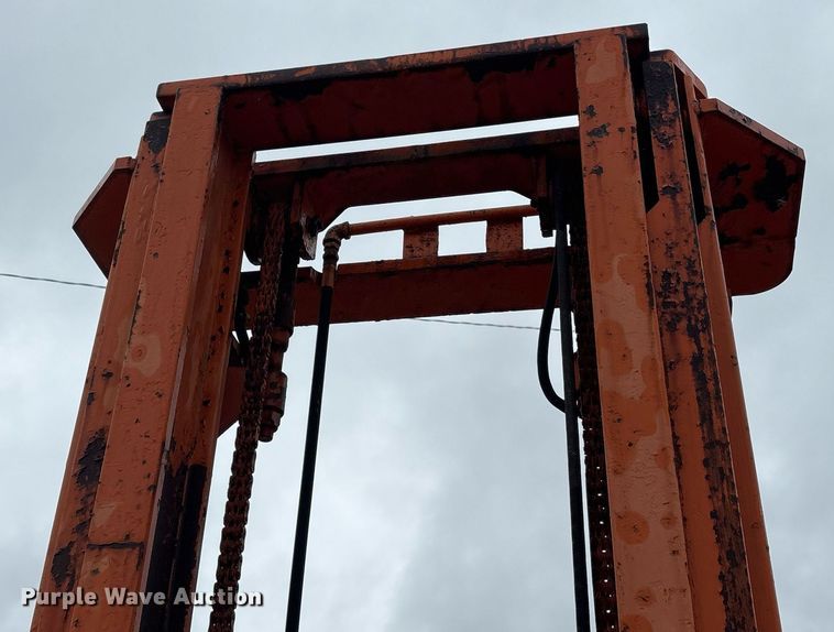 image for item DM1908 1988 Nasco Loadster DFT8 forklift