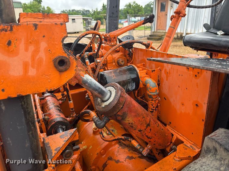 image for item DM1908 1988 Nasco Loadster DFT8 forklift