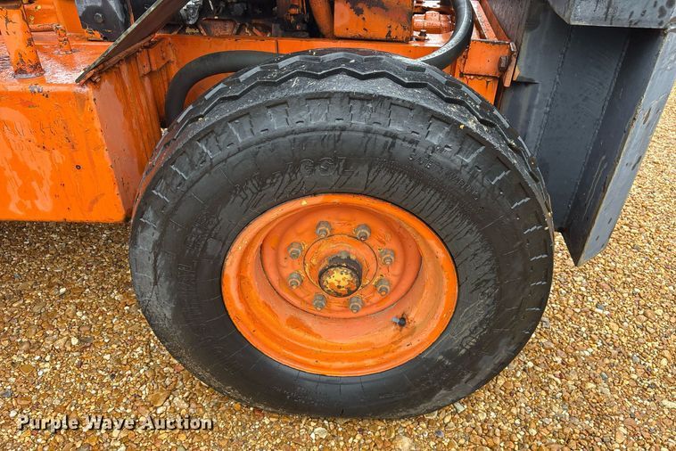 image for item DM1908 1988 Nasco Loadster DFT8 forklift