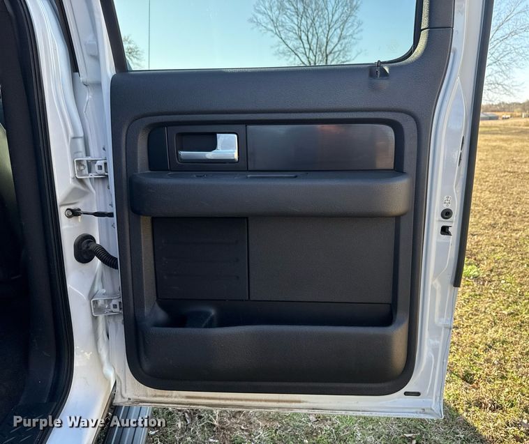 image for item DM5614 2014 Ford F150 SuperCrew pickup truck