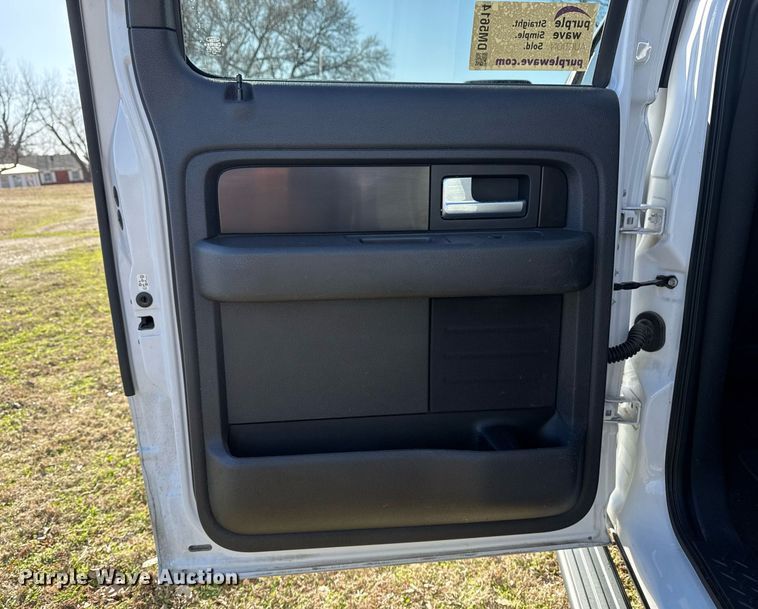 image for item DM5614 2014 Ford F150 SuperCrew pickup truck