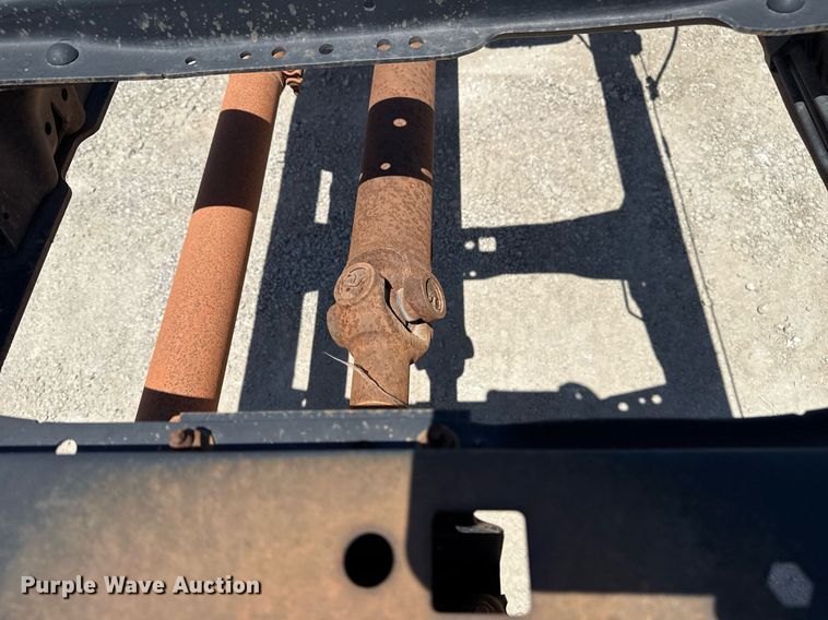 image for item DM5737 2015 Ford F550 Super Duty truck cab and chassis