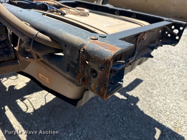 image for item DM5737 2015 Ford F550 Super Duty truck cab and chassis