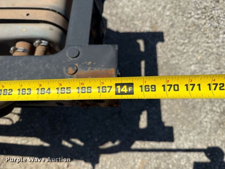 image for item DM5737 2015 Ford F550 Super Duty truck cab and chassis