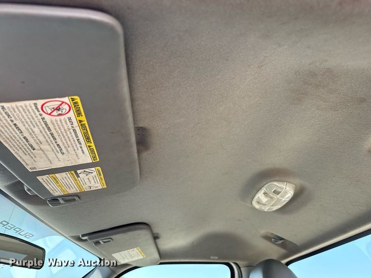 image for item DM5737 2015 Ford F550 Super Duty truck cab and chassis