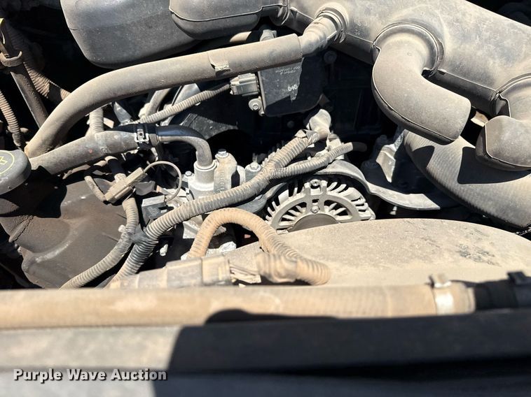 image for item DM5737 2015 Ford F550 Super Duty truck cab and chassis