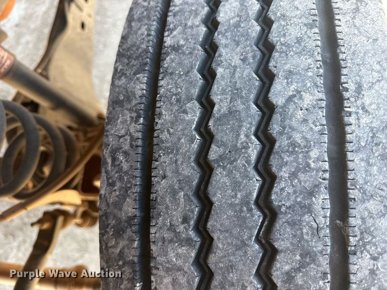 image for item DM5737 2015 Ford F550 Super Duty truck cab and chassis