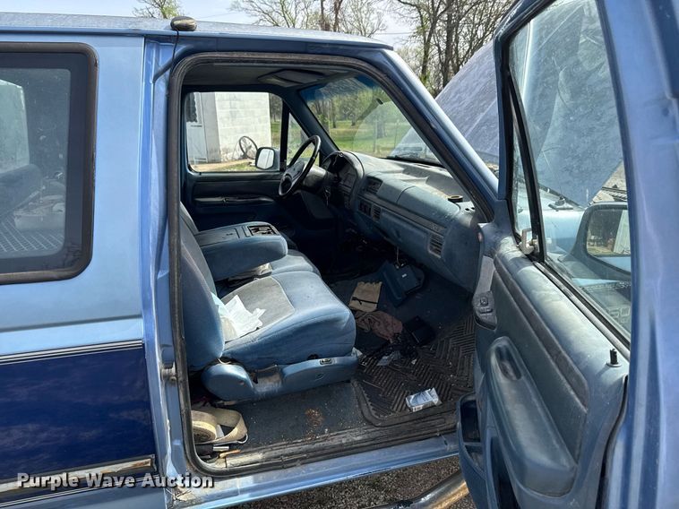 image for item DO0783 1997 Ford F250 SuperCab pickup truck